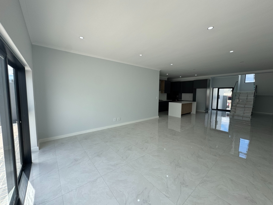 4 Bedroom Property for Sale in Sandown Western Cape